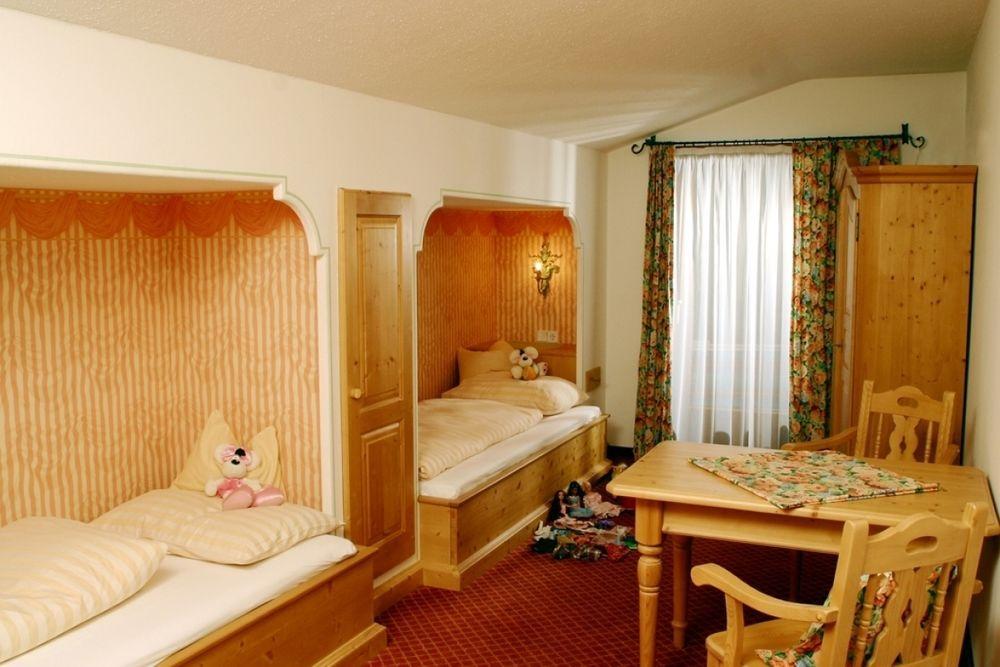 Hotel Kaerntnerhof ไฮลิเกนบลูท ภายนอก รูปภาพ